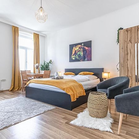 Explore Vienna: 1Br Retreat Near Westbahnhof Exterior photo
